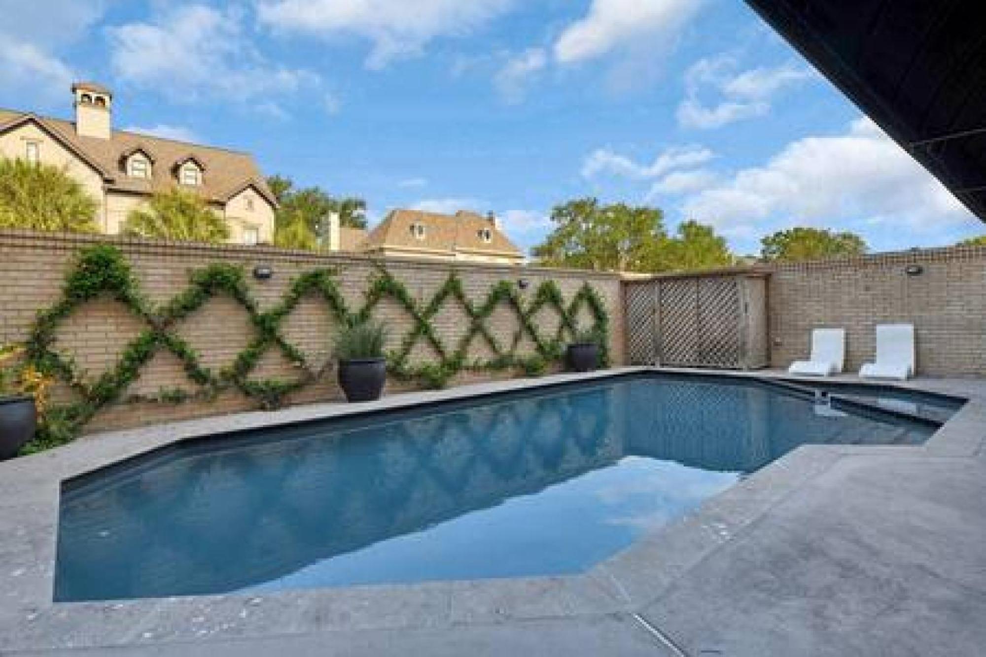 Lovely 4Bd House W Pool, Hot Tub And Free Parking Houston Extérieur photo